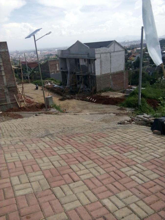Jual Rumah Murah di Bandung: RUMAH DI JUAL DI D’VILLAGE PADASUKA