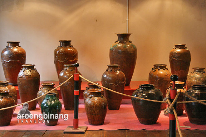 keramik kuno museum fatahillah jakarta
