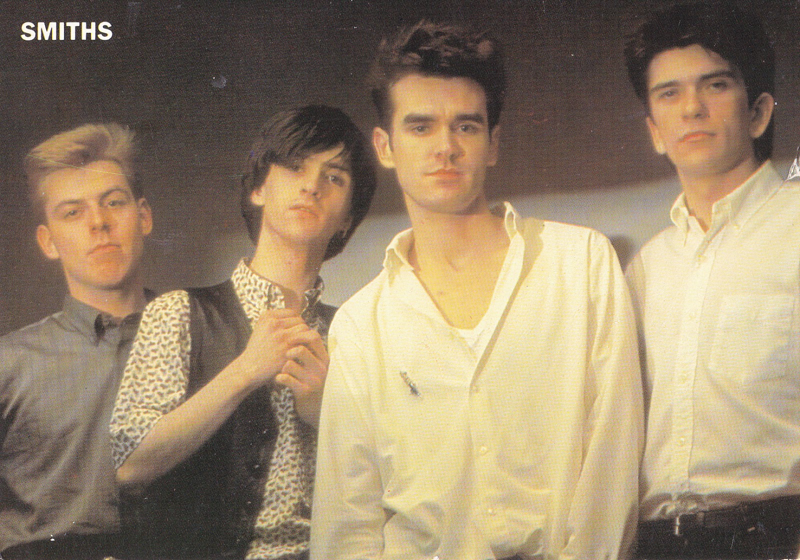 "the smiths 2020. The smiths 1984. Queen фото группы. The smiths through. The smiths жанр.