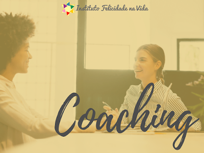 O coaching é um processo de desenvolvimento pessoal e profissional que envolve orientação e acompanhamento de pessoas ou grupos para facilitar a realização e alcance de sonhos e metas.