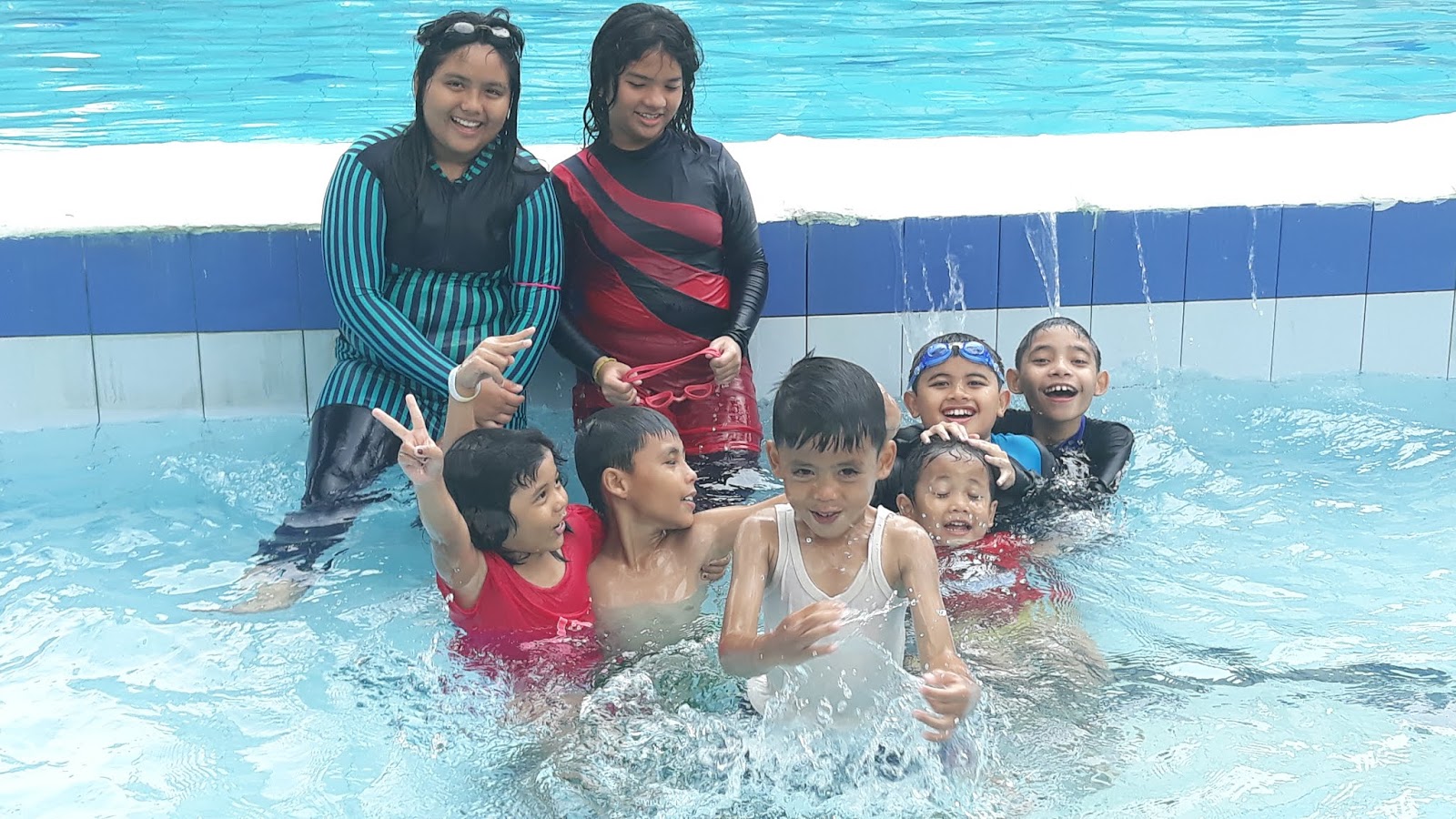 Sektor Transyogi Cibubur Kolam Renang Taman Laguna Latihan Tenis Meja