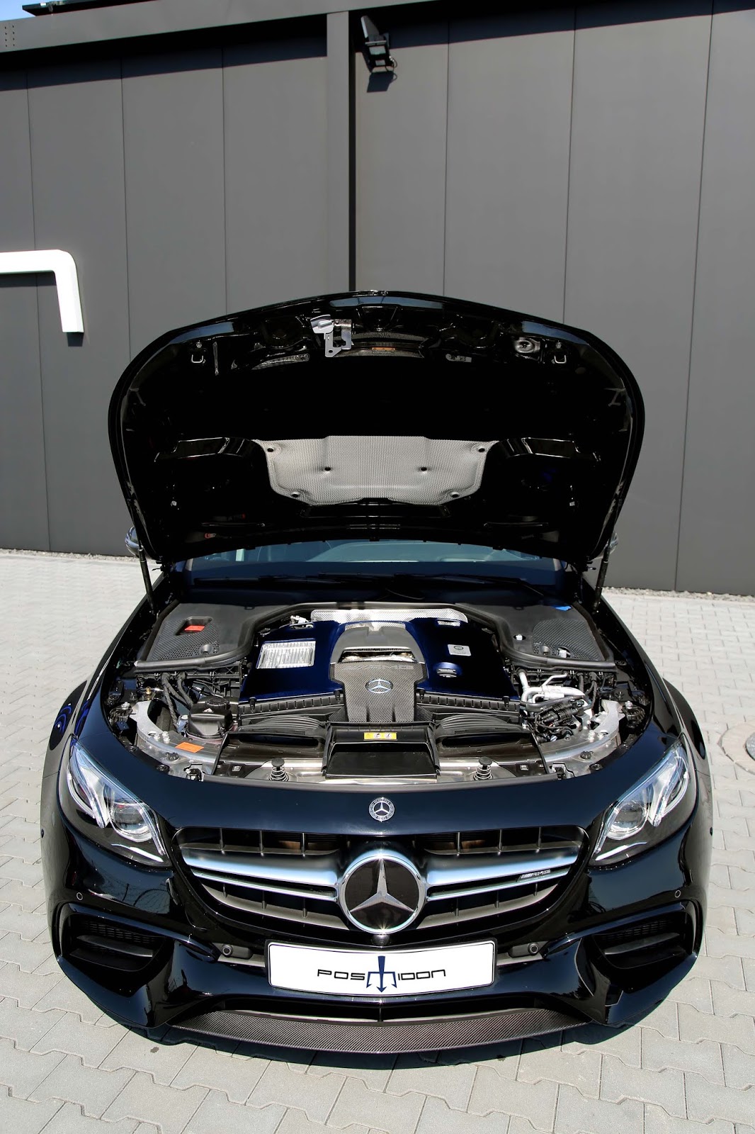 Fast 360 Km H Schnell Mercedes E Klasse Mit 880 Ps