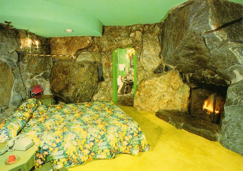 45 Cool Pics That Show Interior Of The Madonna Inn