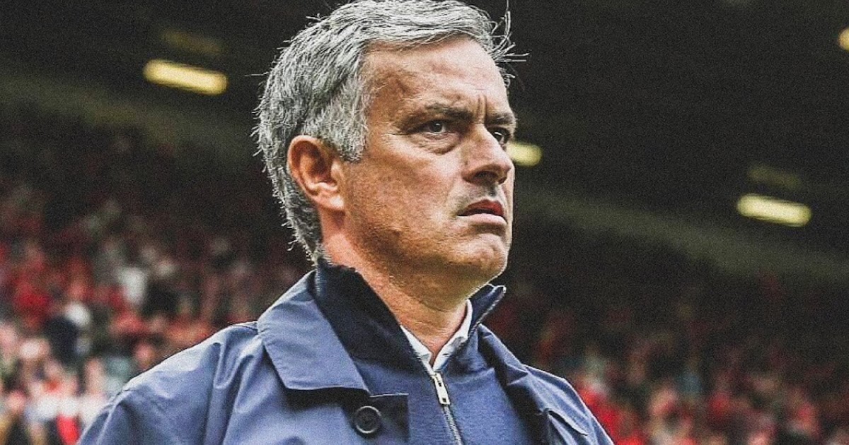 FOOTBALL : JOSE MOURINHO AFTER MANCHESTER UNITED FALLOUT - - " MAN U