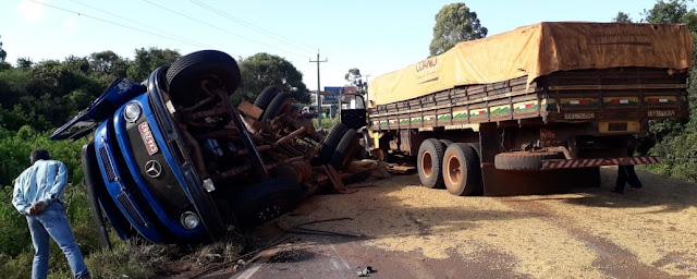 Pitanga: Dois caminhões se envolvem em acidente na PR-466