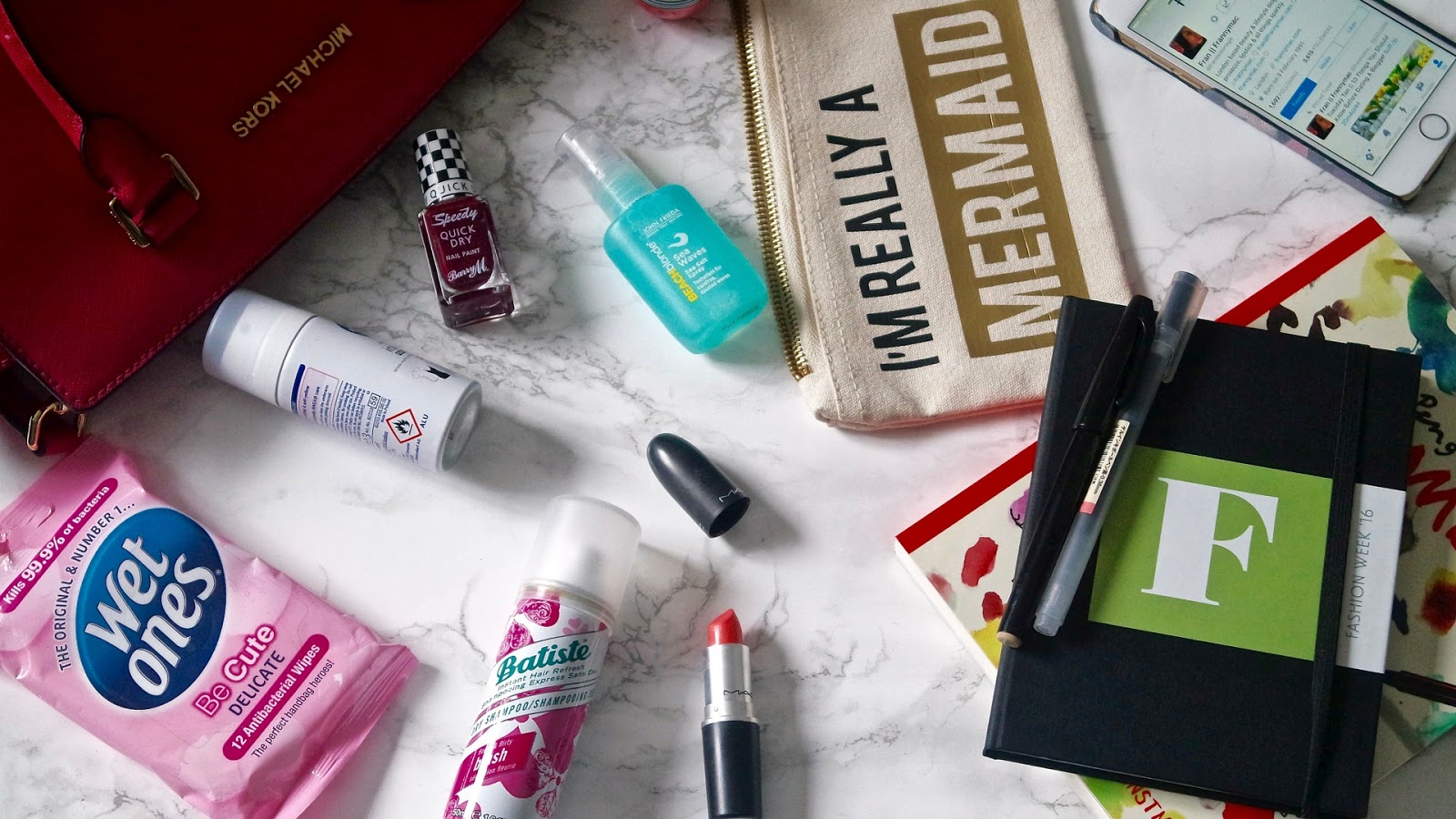 What's In My Handbag