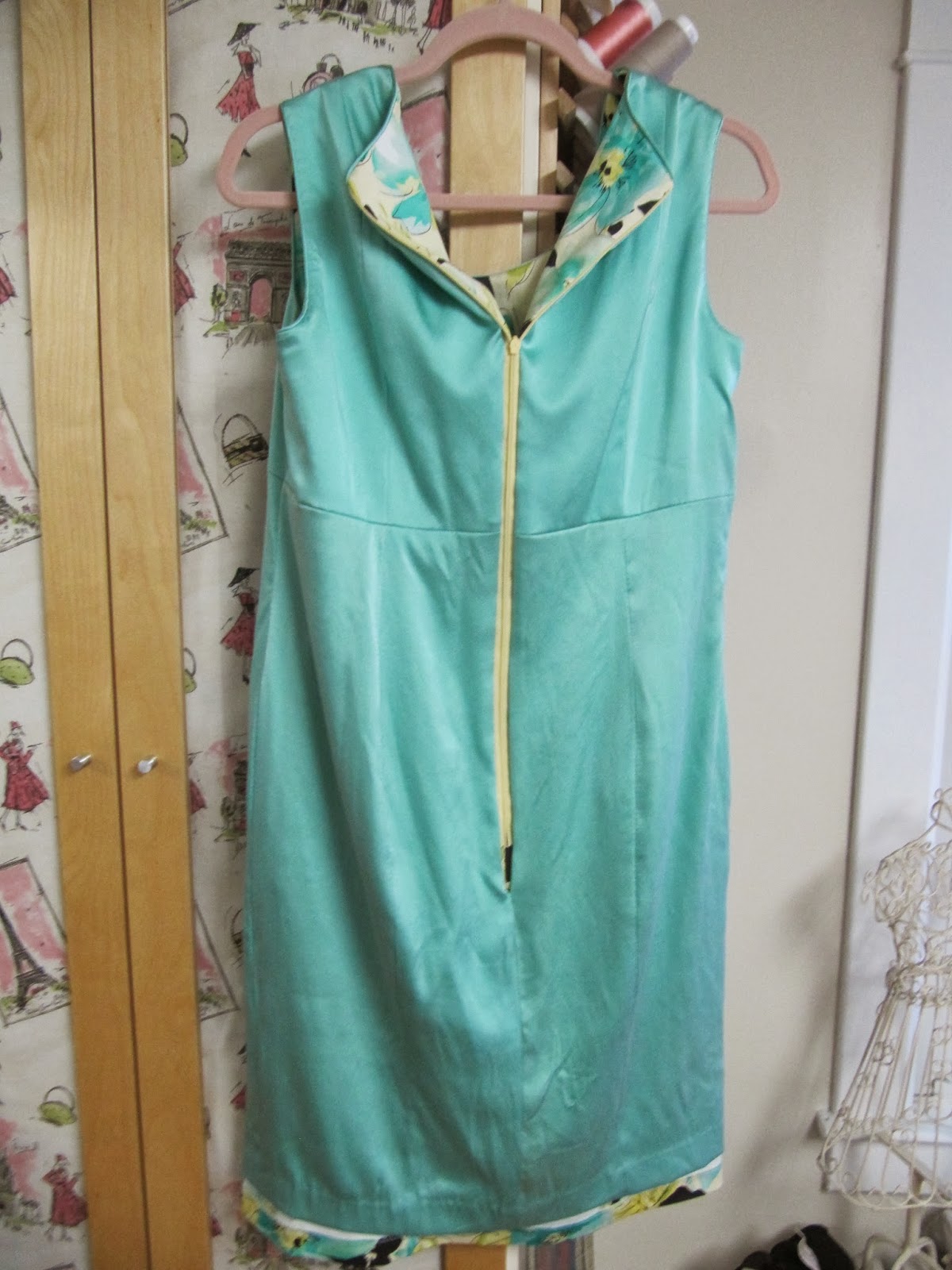 Lucky Sew and Sew Lining a Sleeveless Sheath Dress by Machine