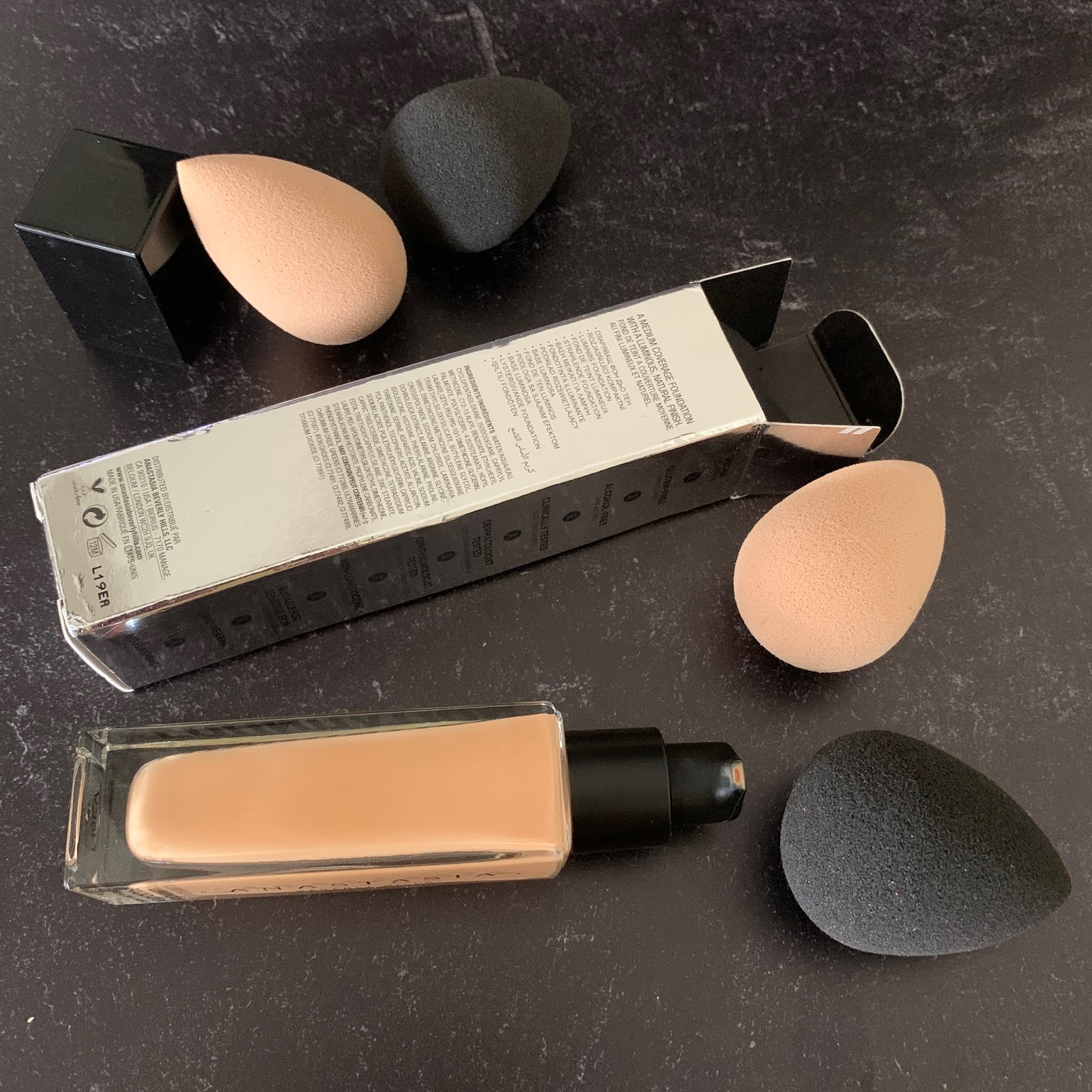 Anastasia Beverly Hills Luminous Foundation in 330W Review and Swatches