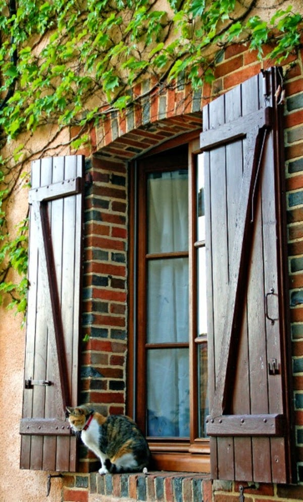 Shutters in wood &#8211; protection and style!