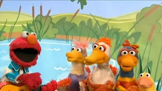 Elmo sings Elmo's Ducks. Sesame Street The Best of Elmo 2