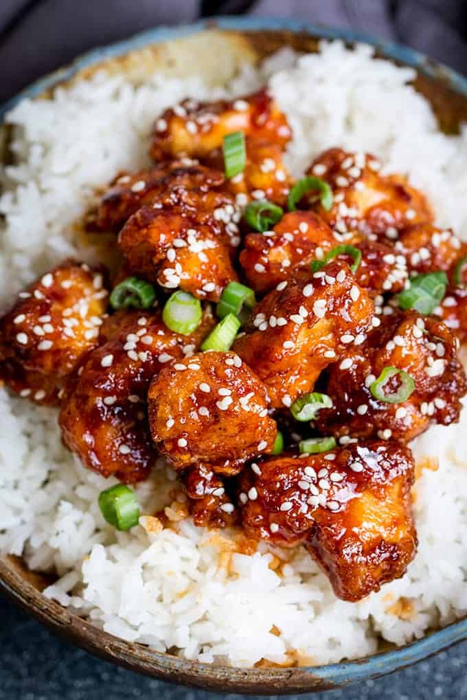 This Asian Crispy Sesame Chicken is a delicious homemade alternative to that naughty takeaway!