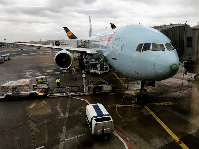 Smartphone and Aircraft, YOW-DXB return