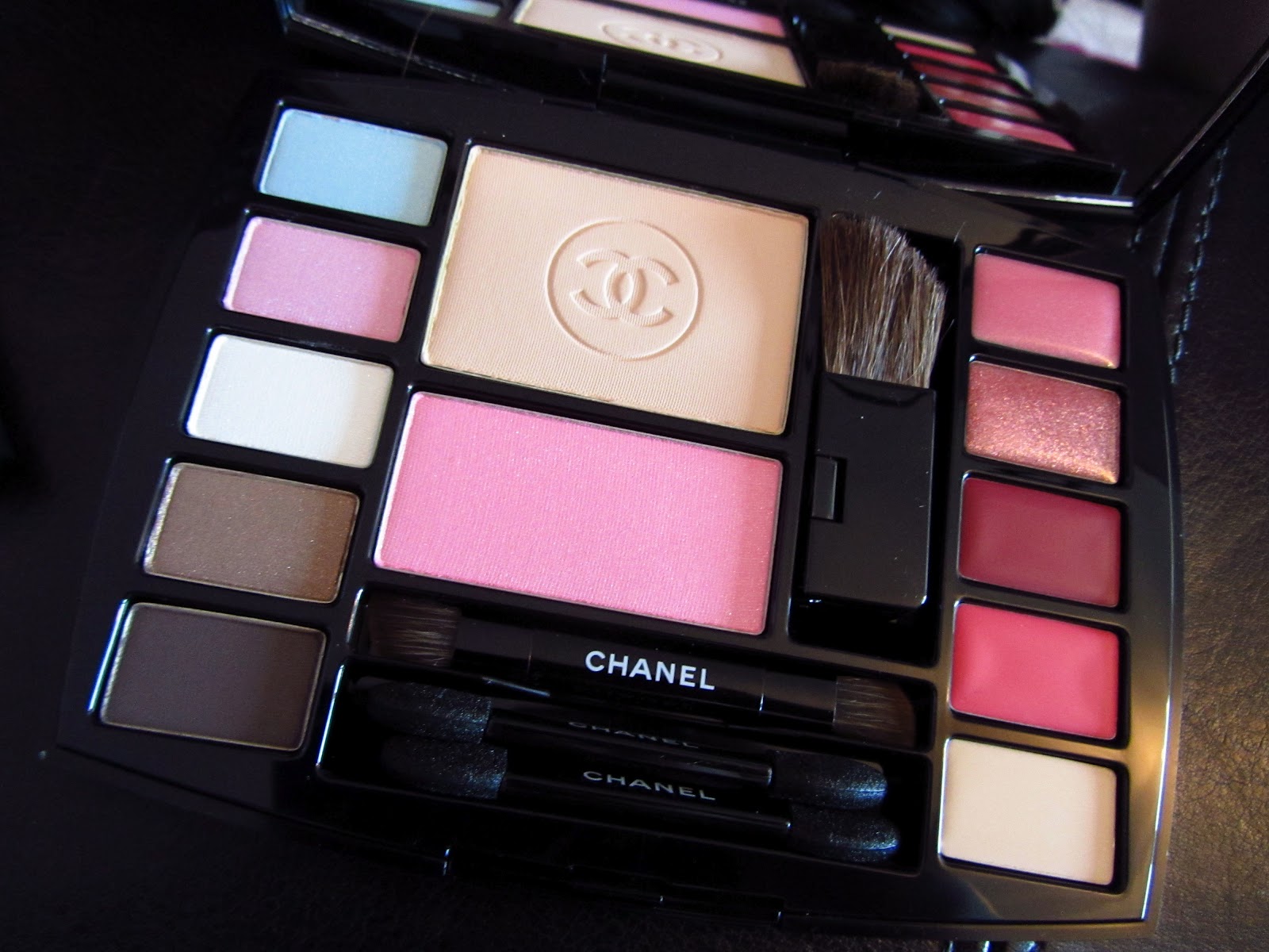 COCOBELLA BALLERINA Chanel Duty Free Travel Makeup Palette