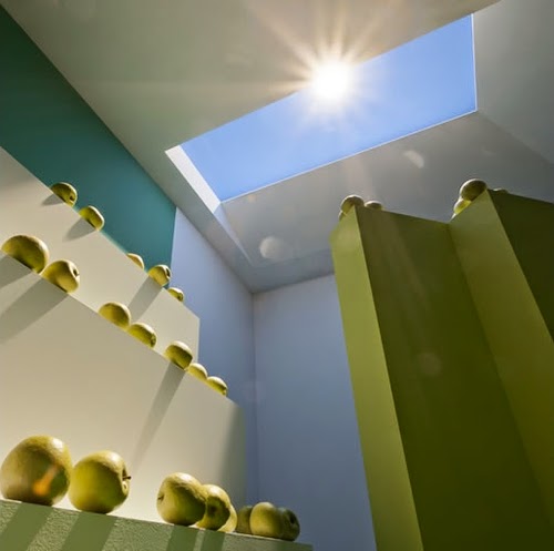 11-Gallery-CoeLux-Natural-Illusion-Sky-and-Sun-in-a-Led-Light-www-designstack-co