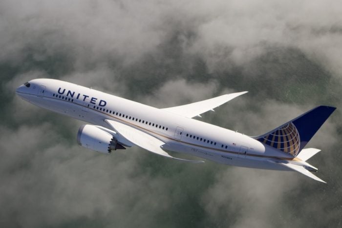 United Boeing 787 Made Emergency Landing After Suffering Captain's Windshield Crack