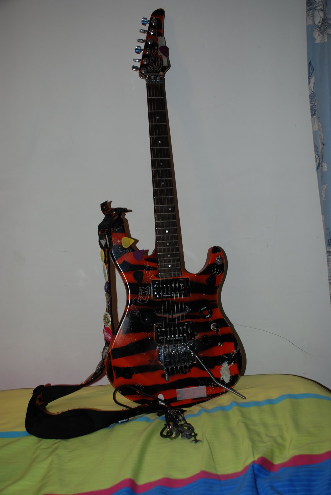 With Emg 81 Pickup Wiring Diagram As Well Emg Solderless Switch Wiring