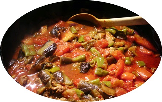 Şeften Yemek Tarifleri - Kolay ve Nefis Resimli Yemek Tarifleri: ETLİ