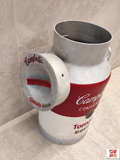 lechera pintada a mano