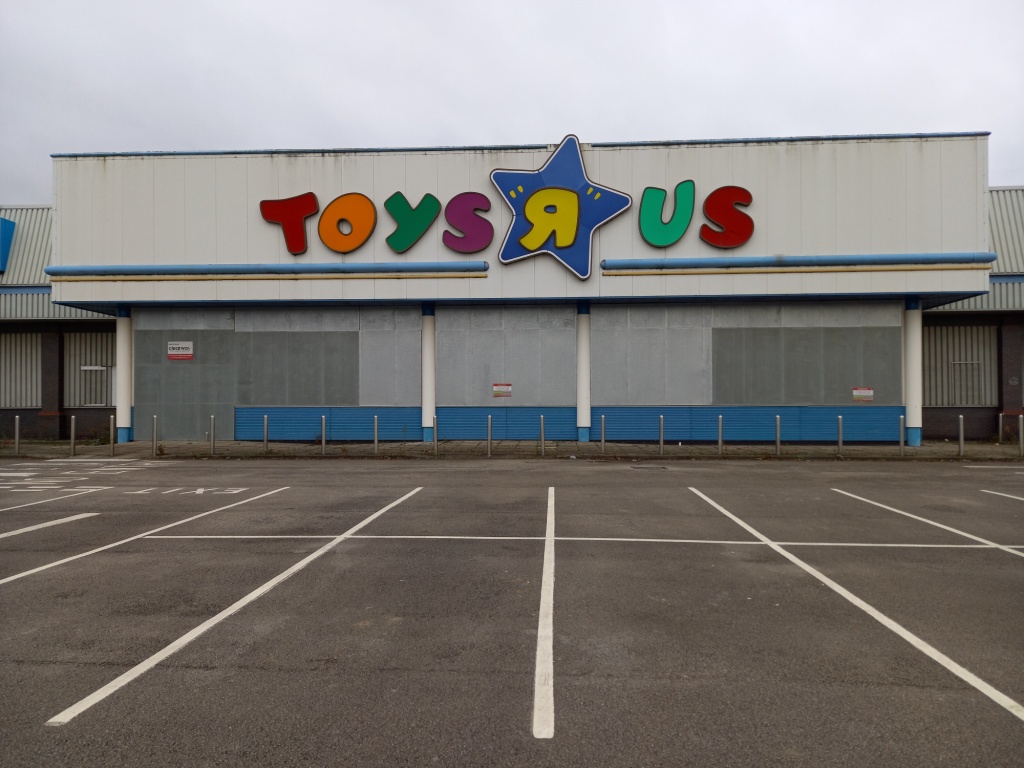 The Ham and Egger Files Toys R Us at the Wyvern Retail Park in Derby