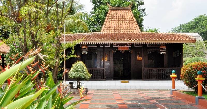 Rumah Adat Tradisional Rumah Adat Madura