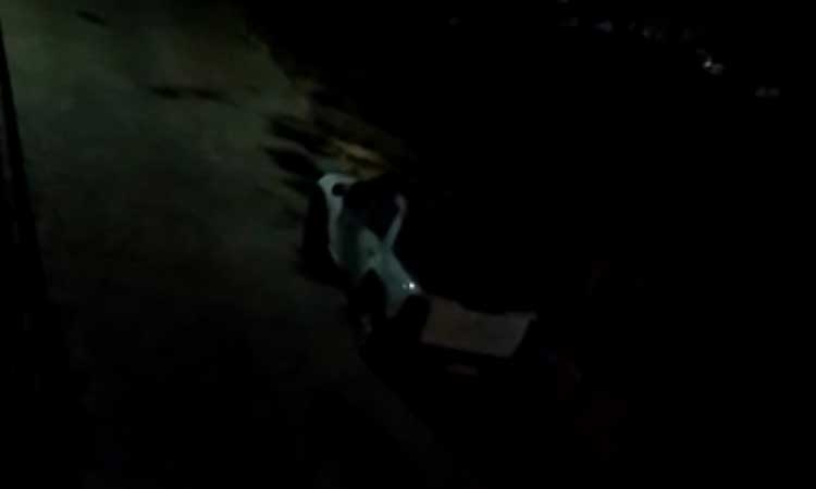 Jacobina: Com rua às escuras, mulher é assaltada na porta de casa