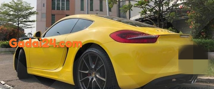 Машина Яны Рудковской Porsche Cayman