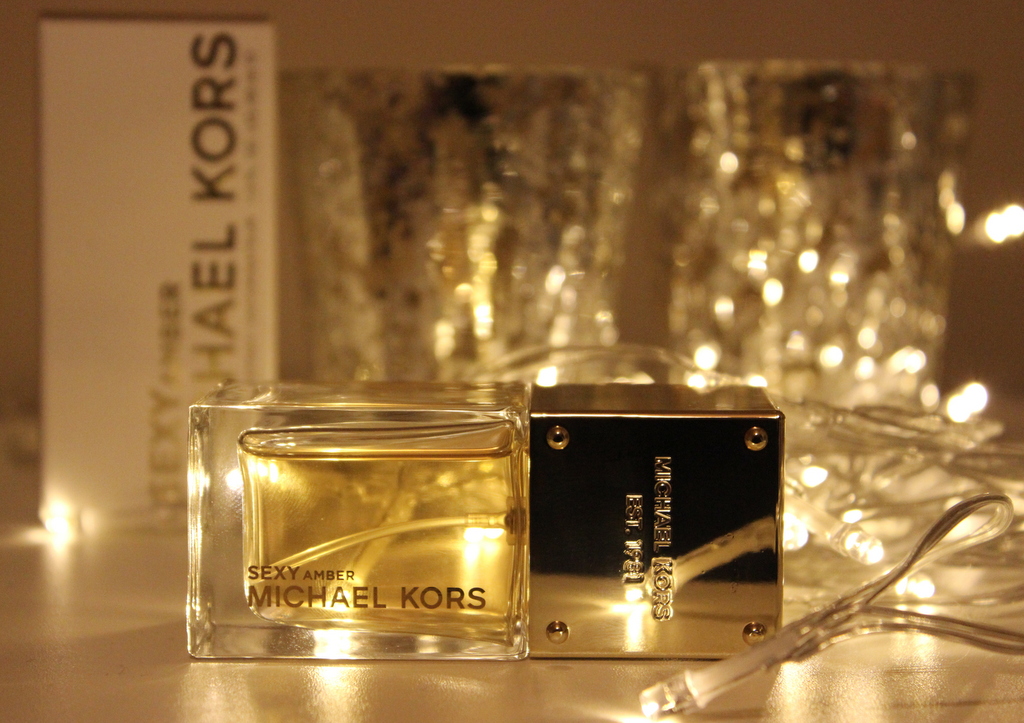 michael kors sexy amber perfume review