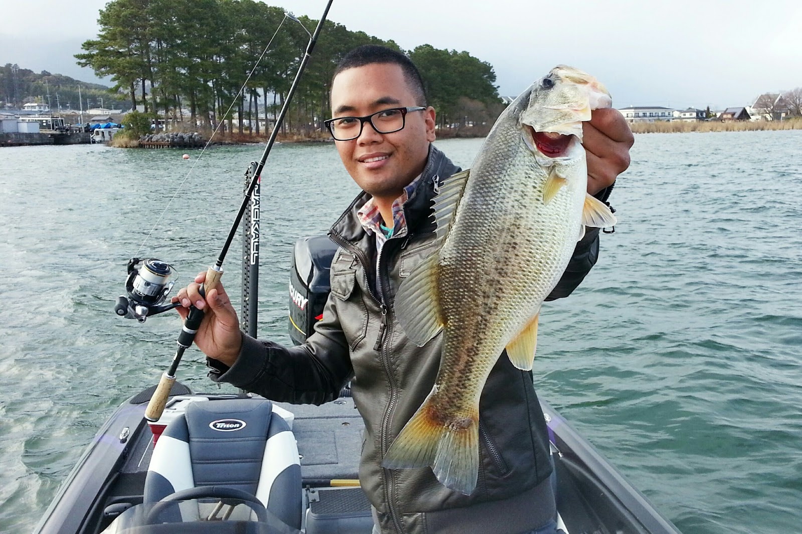 Fishing Lake Biwa Urban Fishing...