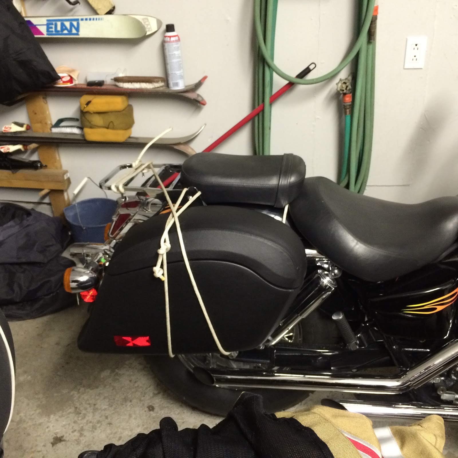 Life on two wheels Project report Installing Viking Lammelar