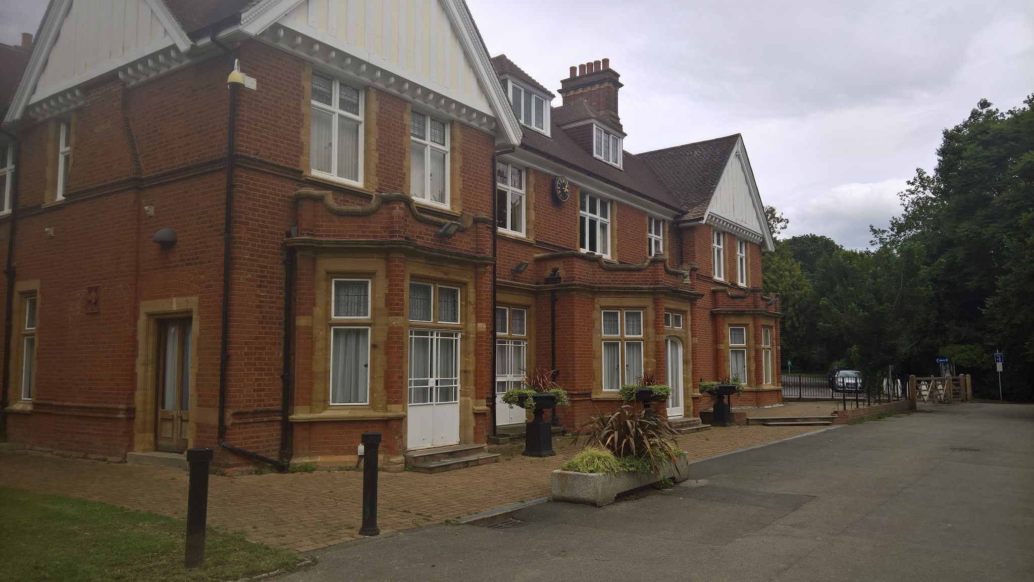 psmv4 Ewell Court House