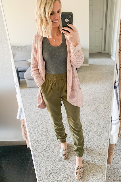 Real-Life Mom Outfit of the Day Roundup- October