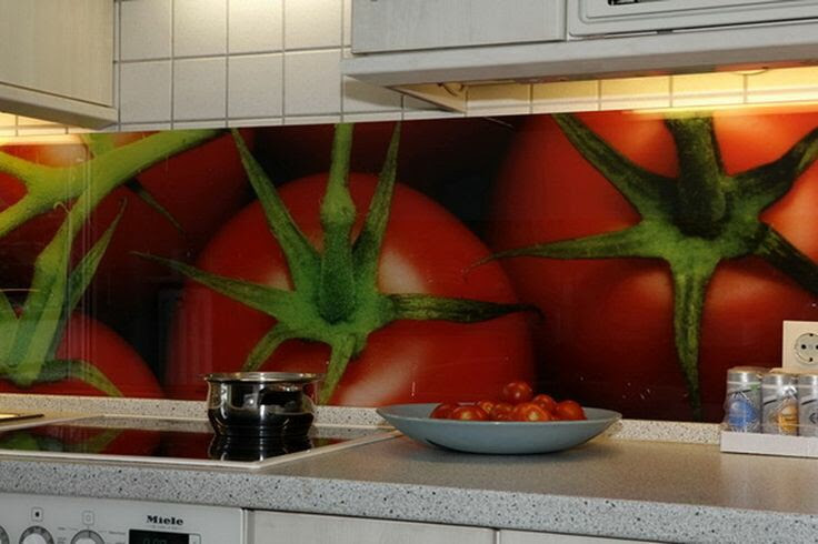 Trang trí phòng bếp với vách kính cường lực in chuyển nhiệt đẹp tuyệt vời