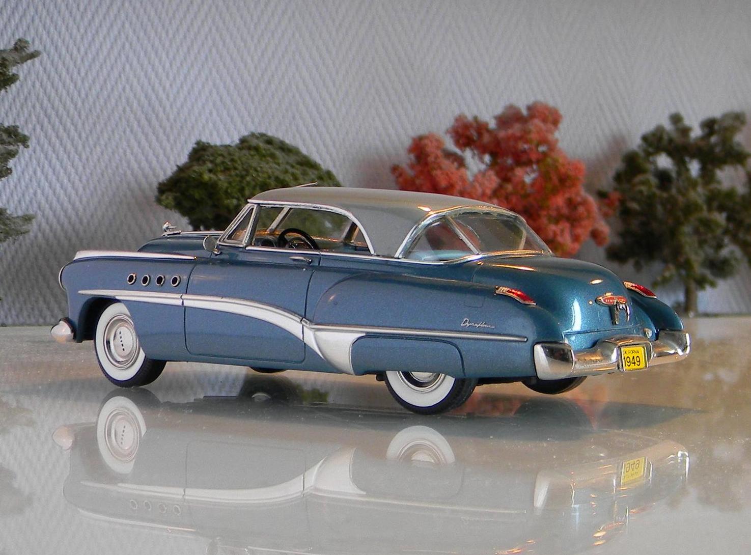 Voitures américaines 1/43 Motor City USA MC26 Buick Riviera 1949 Gray