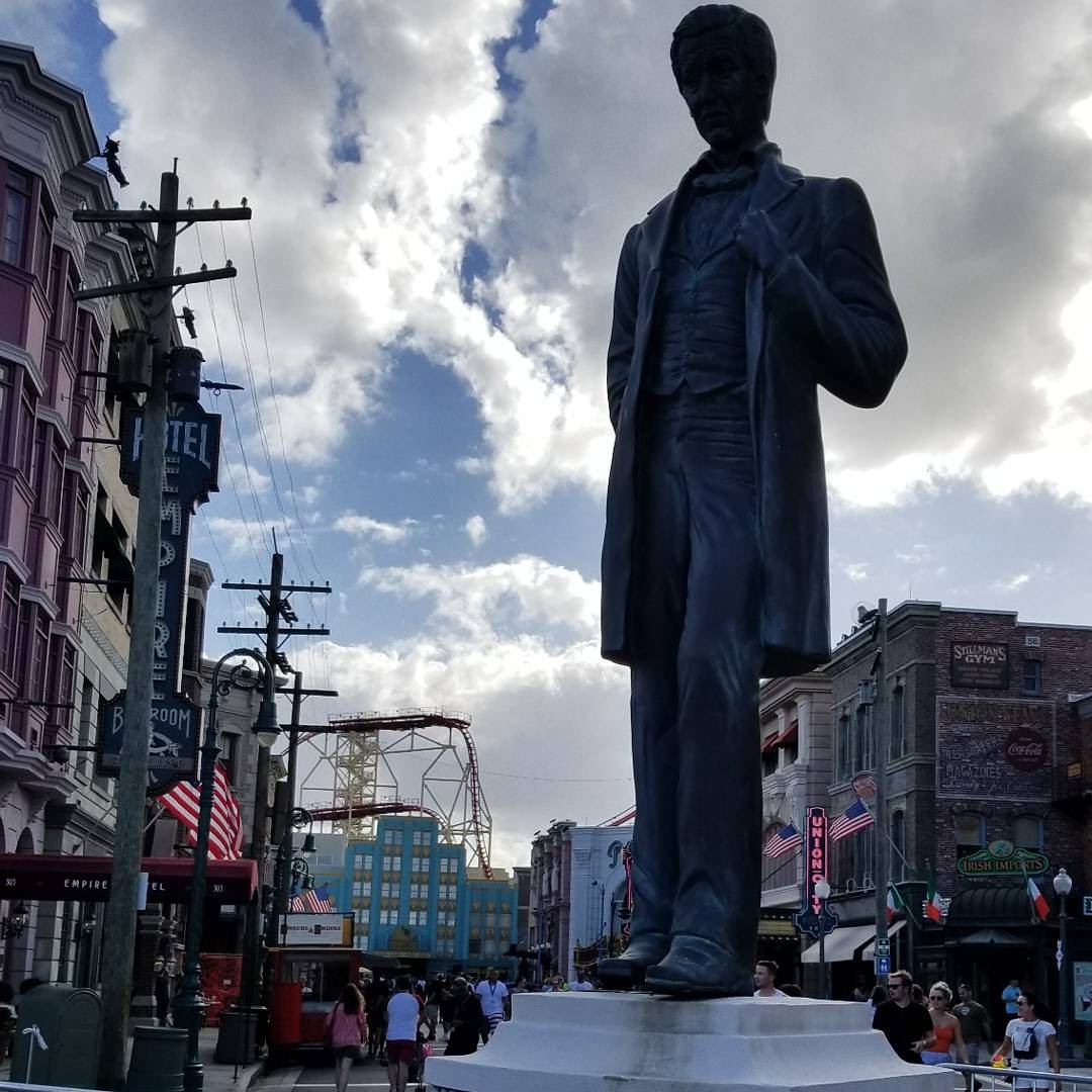 Universal Studio Universal Studio