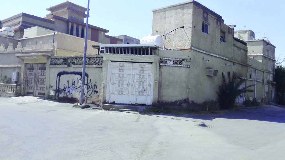 نقص الخدمات في قضاء السلمان يجبر ١٥٠ عائلة على النزوح وترك المدينة نقص الخدمات في قضاء السلمان يجبر ١٥٠ عائلة على النزوح وترك المدينة