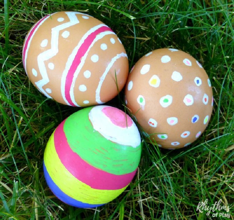 24 Ways to Dye & Decorate Eggs for Easter Finding Myself Young