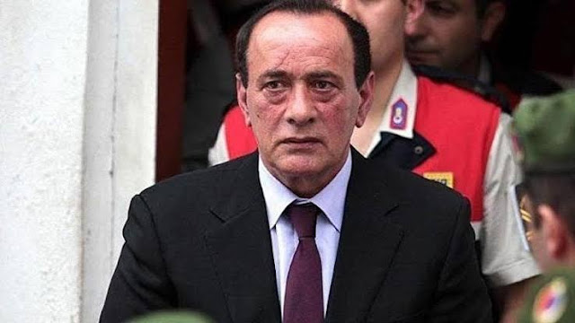 Alaattin Çakıcı kimdir? aslen nerelidir? kaç yaşında? biyografisi ve yaşam öyküsü hakkında kısa bilgiler.. Alaattin Çakıcı kimdir? aslen nerelidir? kaç yaşında? biyografisi ve yaşam öyküsü hakkında kısa bilgiler..