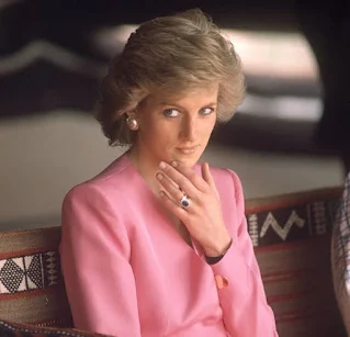 Diana Princess of Wales engagement ring