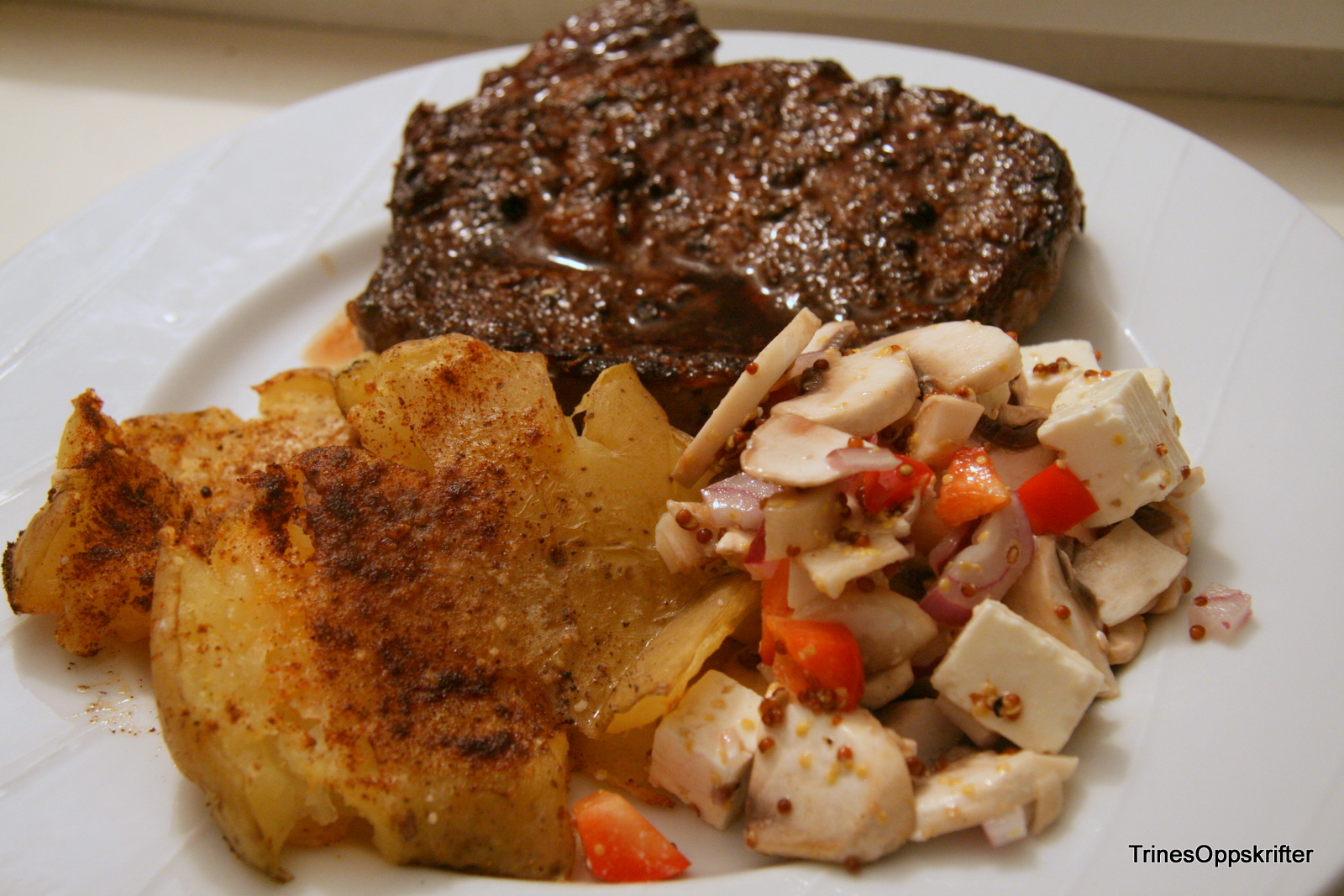 Biff Med Kremet Soppstuing