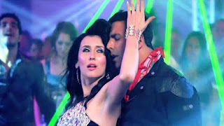 Balma lyrics in Hindi Balma lyrics in Hindi Khiladi 786 starring Akshay Kumar, Himesh Reshammiya and Asin