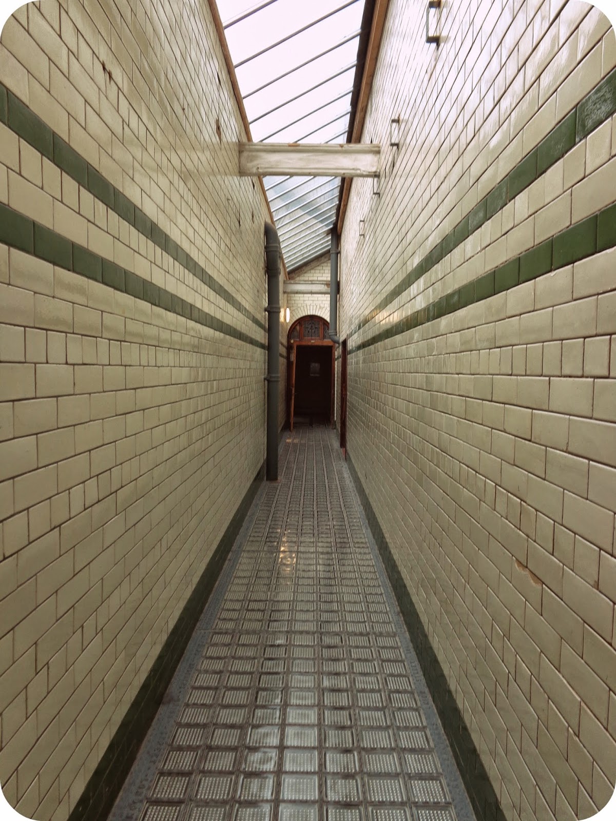 Vintage Vixen Bathing Beauty Victoria Baths, Manchester