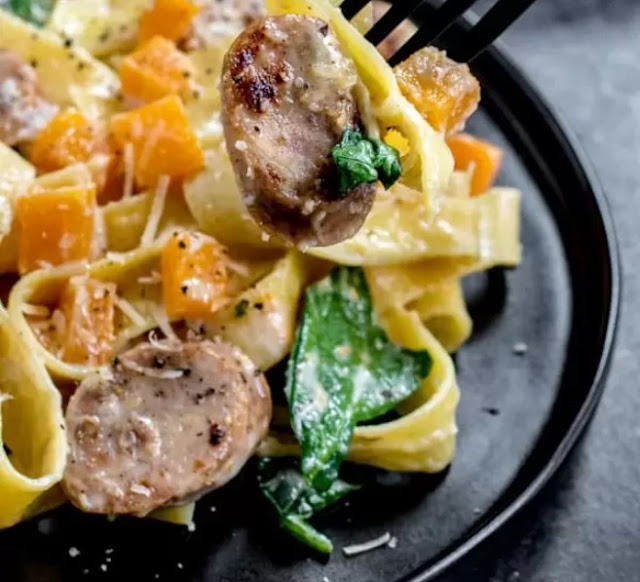 Creamy Sausage Pasta with Butternut Squash #dinner #pasta