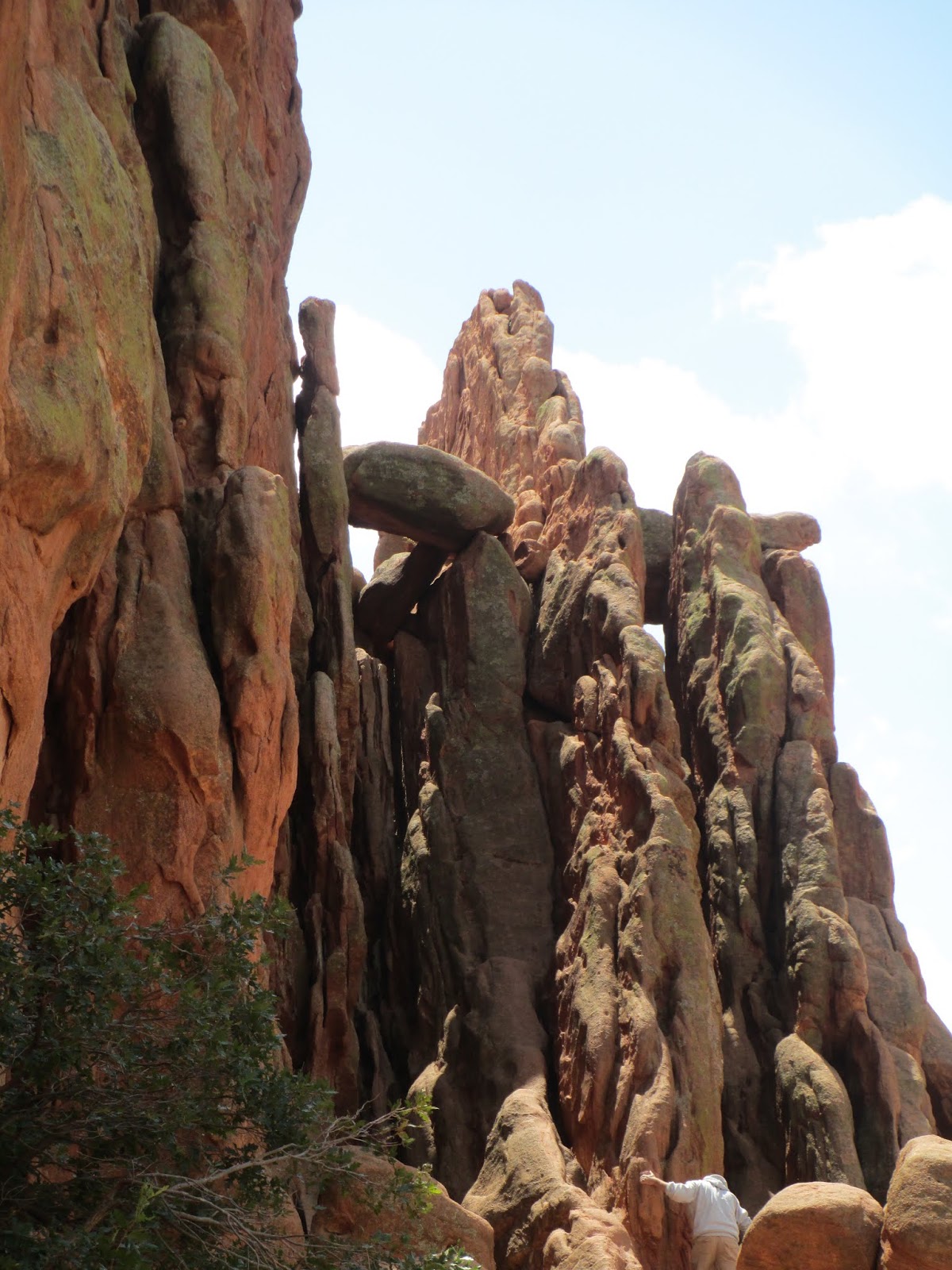 Ten Wheels Turnin': Big Rocks, Big RED Rocks