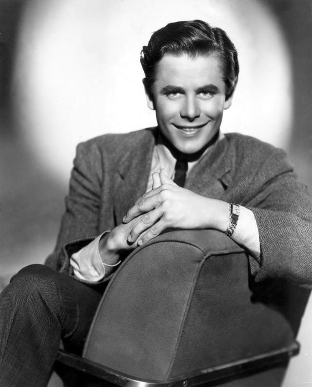 40 Portrait Photos of Glenn Ford in the 1940s Vintage Everyday