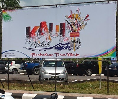 Pesta Kaul Mukah 2015, permainan tibau, pertandingan Pesta Kaul Mukah 2015, makanan tradisional orang Melanau, budaya masyarakat Melanau, makan ulat sagu, pokok sagu, aktiviti Pesta Kaul Mukah, sebab perlu datang ke Pesta Kaul Mukah 2015, senarai perkara menarik dan info pasal Pesta Kaul Mukah, maksud Pesta Kaul, perayaan masyarakat Melanau Sarawak, gambar Pesta Kaul Mukah 2015