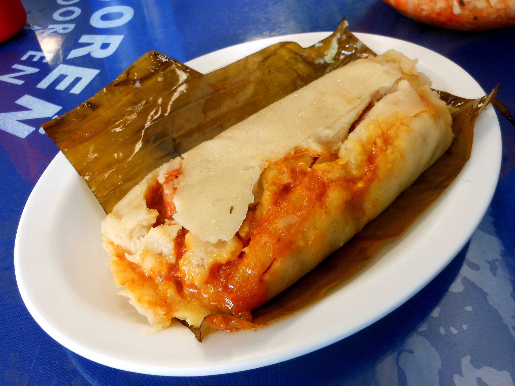 тамаль с курицей (tamal de pollo) - вид костариканских тамалей, сравнимый п...