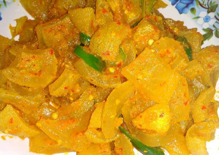 7 Resep kikil enak, sedap dan empuk ala rumahan Solly Food