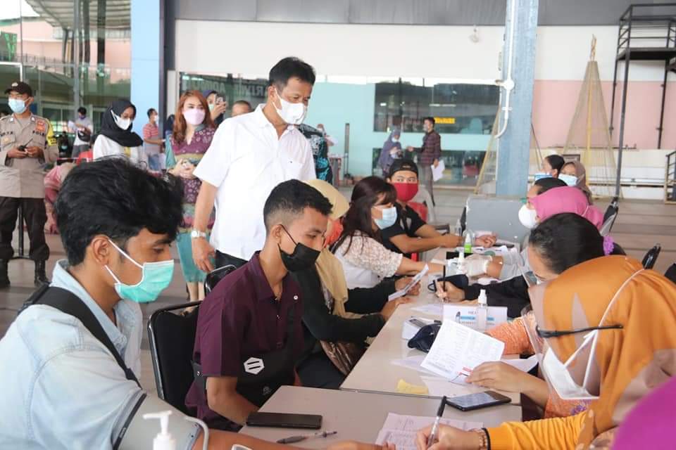 Rudi Ajak Masyarakat Untuk Divaksin Agar Batam Bebas dari Covid-19 Rudi Ajak Masyarakat Untuk Divaksin Agar Batam Bebas dari Covid-19