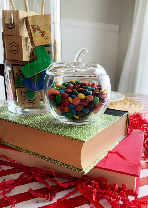 Back to School Dinner Table Decorations