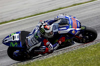 http://www.paddockrider.com/2016/02/lorenzo-lidera-el-primer-dia-del-test.html